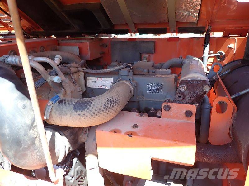 Hitachi ZX70‑3 Εκσκαφείς με ερπύστριες