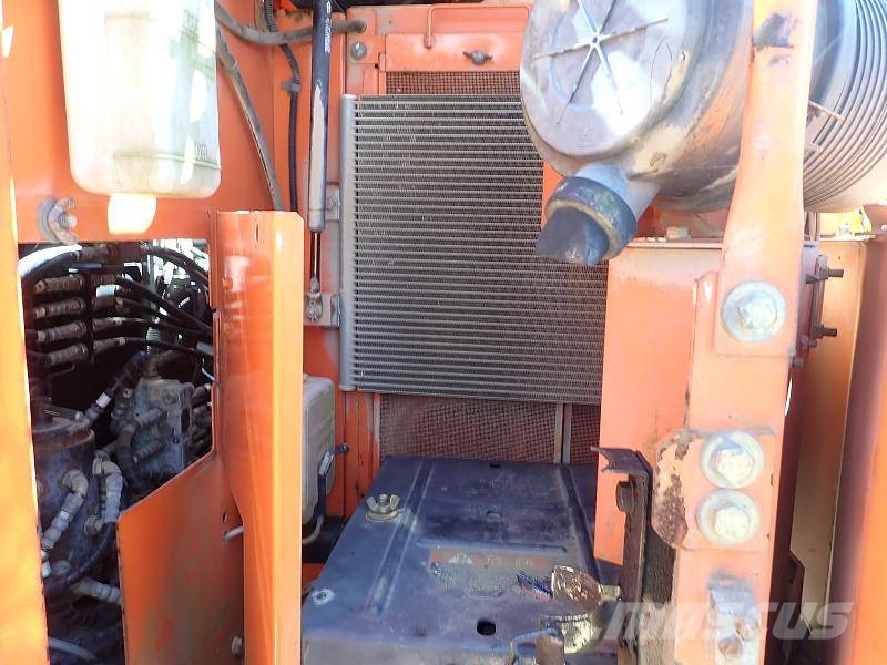 Hitachi ZX70‑3 Εκσκαφείς με ερπύστριες