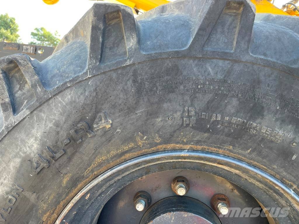 Komatsu PW98MR-11E0 Εκσκαφείς με τροχούς - λάστιχα