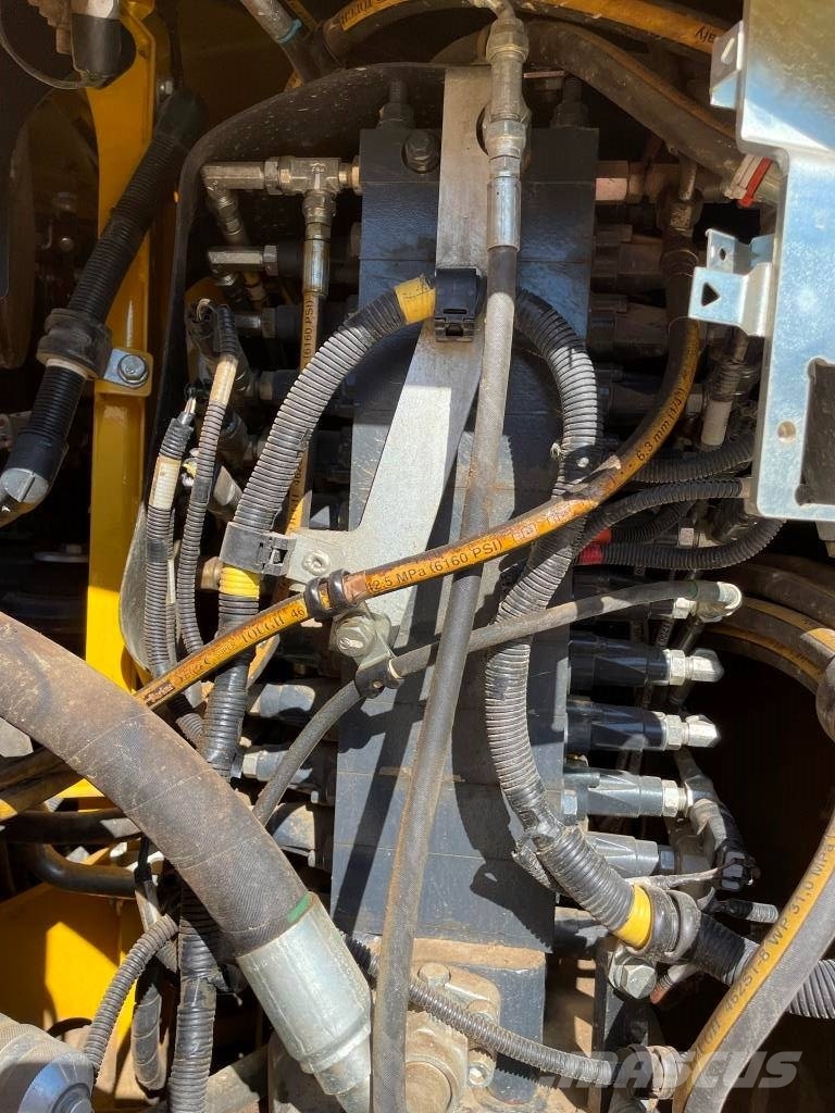 Komatsu PW98MR-11E0 Εκσκαφείς με τροχούς - λάστιχα