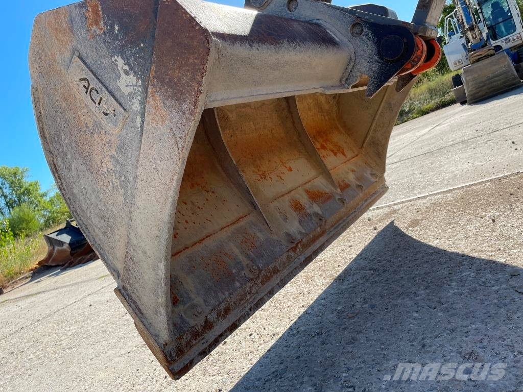 Komatsu PW98MR-11E0 Εκσκαφείς με τροχούς - λάστιχα