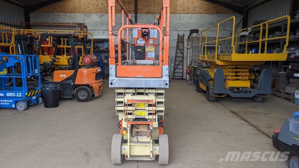 JLG ES2630 剪叉式升降机