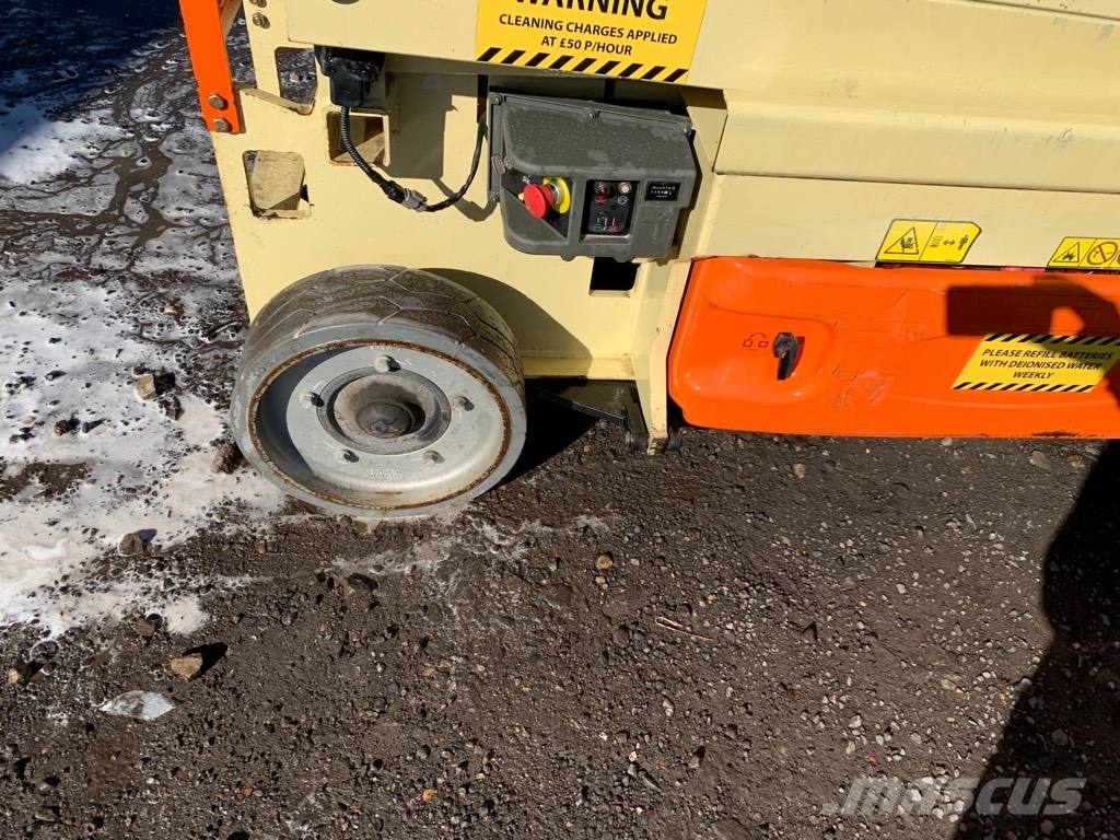 JLG ES2630 剪叉式升降机