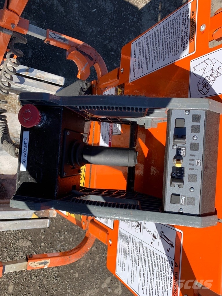 JLG ES2630 剪叉式升降机