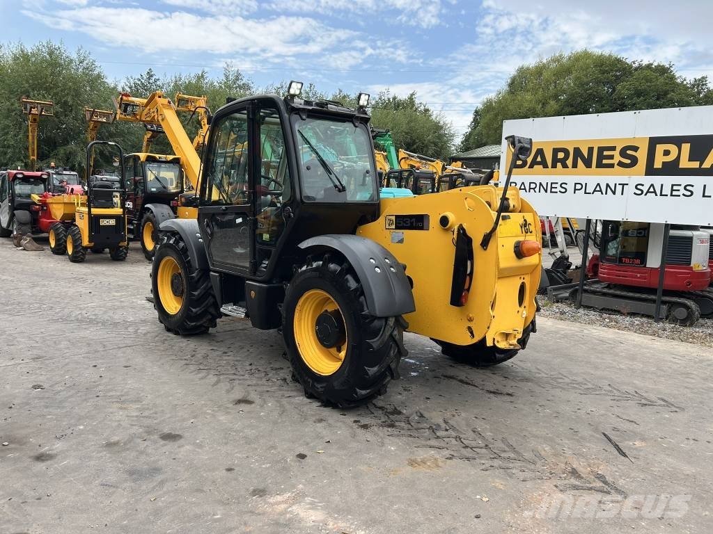 JCB 531-70 مناولات متداخلة