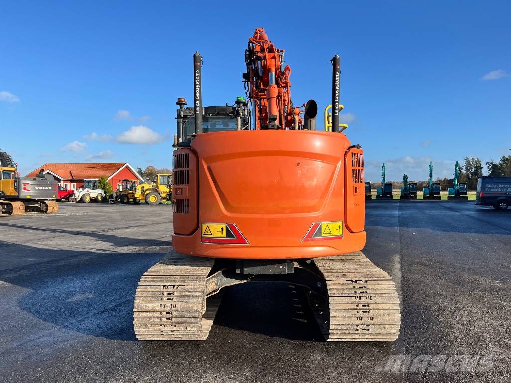 Hitachi ZX 135 US-7 Raupenbagger