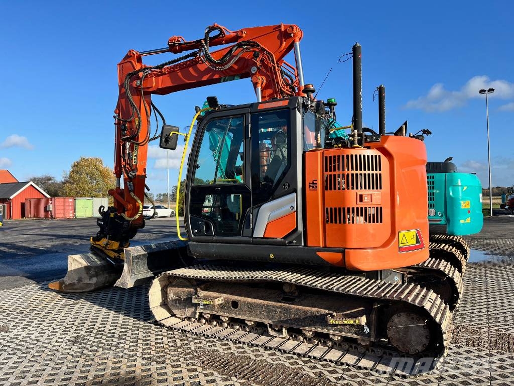 Hitachi ZX 135 US-7 Raupenbagger
