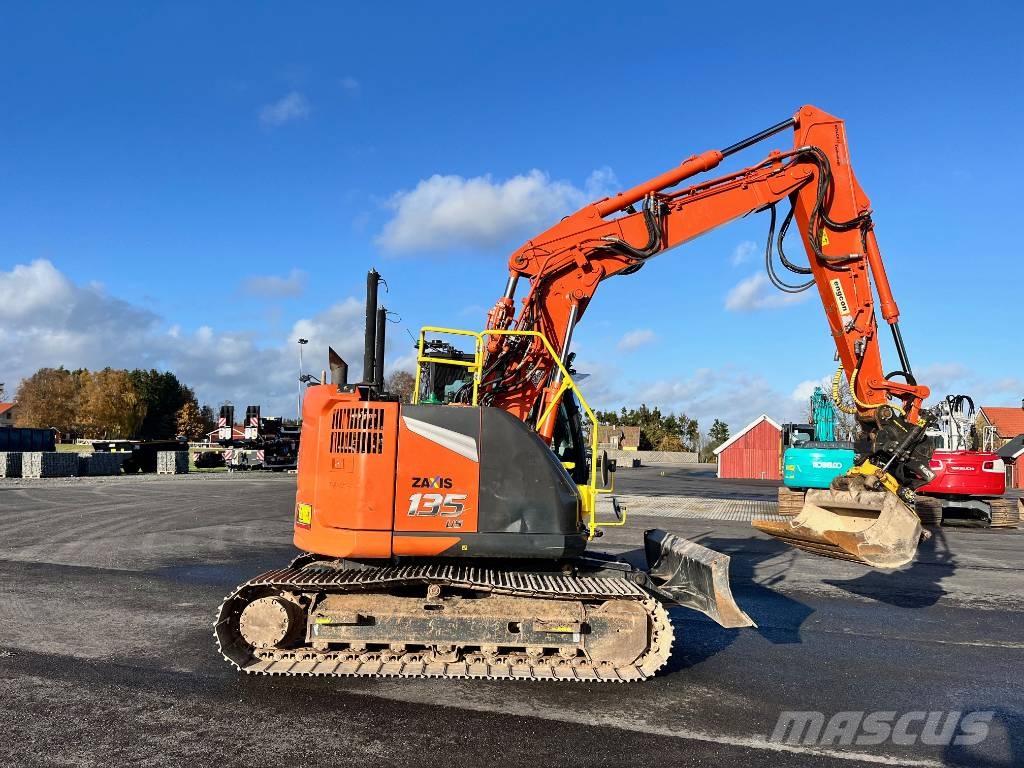 Hitachi ZX 135 US-7 Raupenbagger