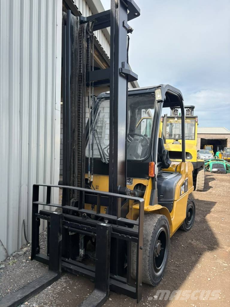 CAT DP 30 N Diesel forklifts