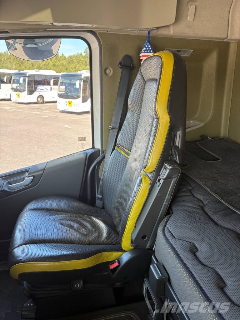 Volvo FH 16 750 FH 16 750 Camiones con chasís y cabina