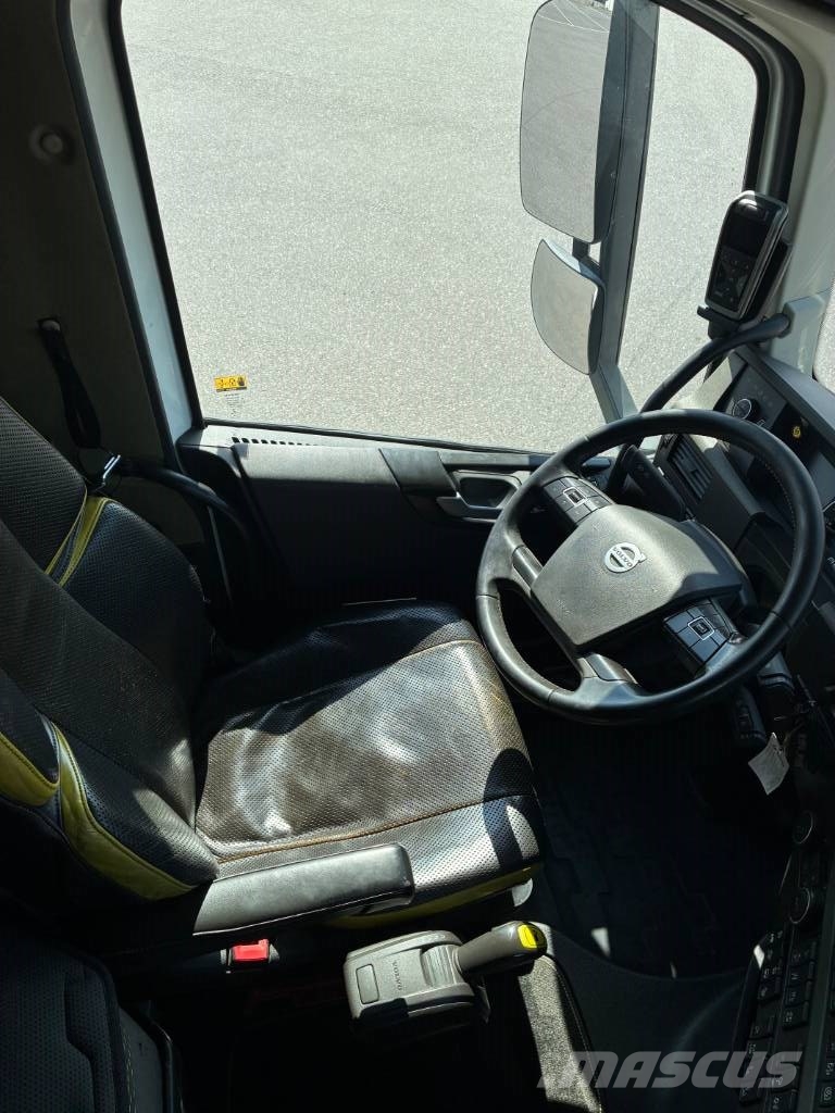 Volvo FH 16 750 FH 16 750 Camiones con chasís y cabina