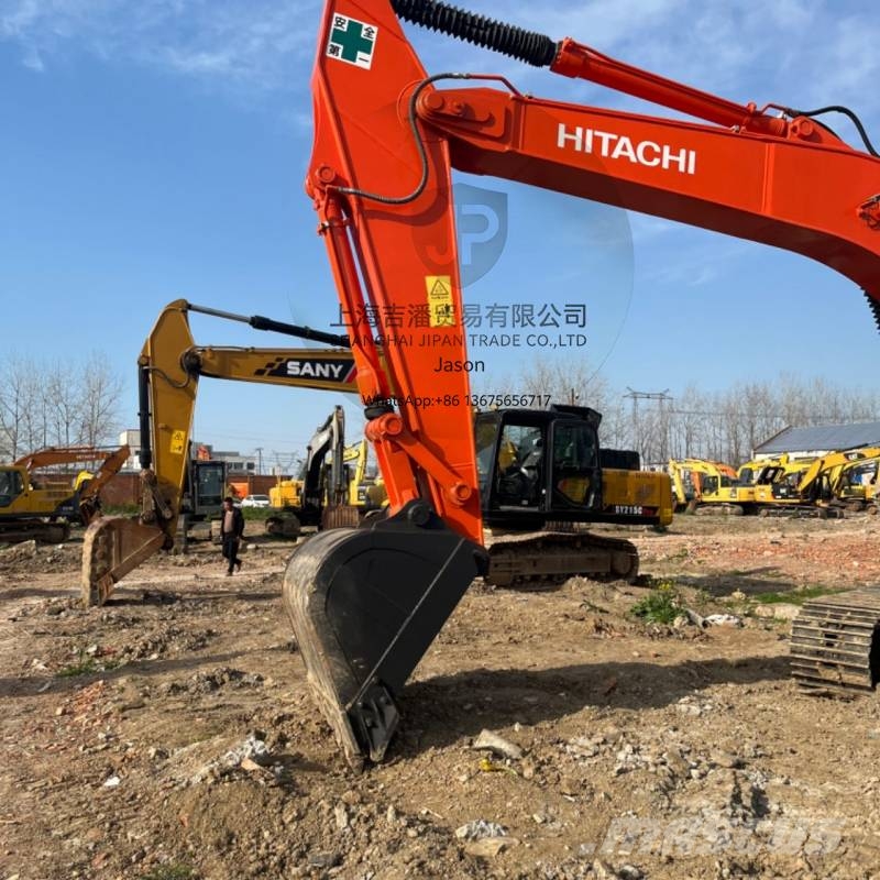 Hitachi ZX 240 Gravemaskiner på larvebånd