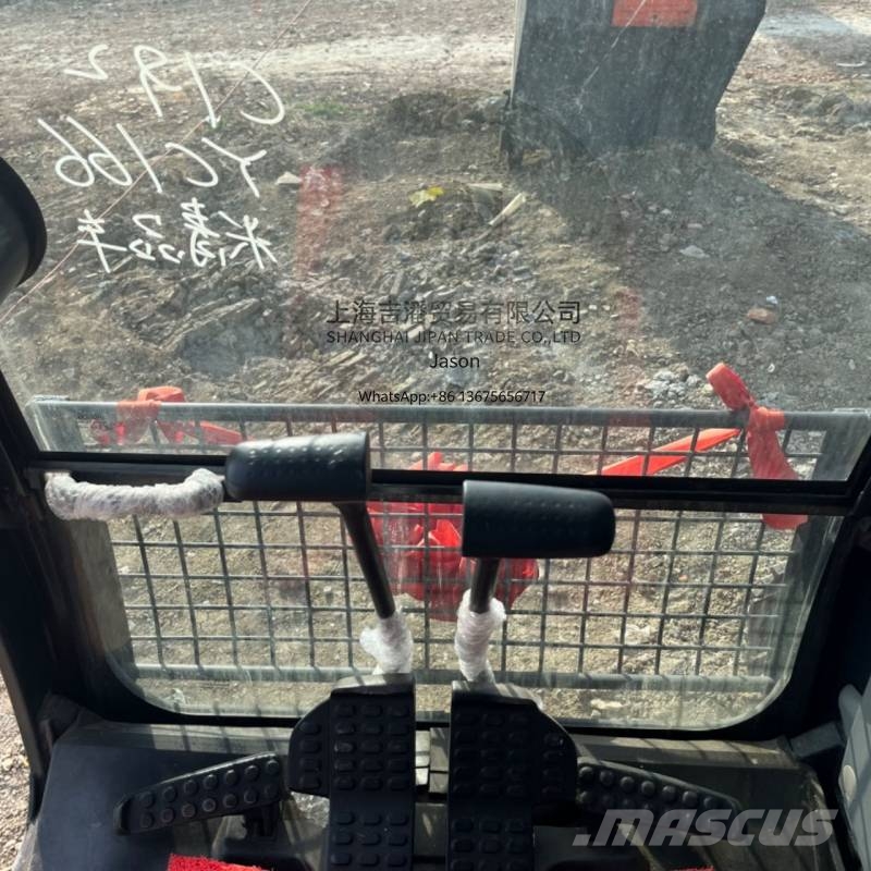 Hitachi ZX 240 Gravemaskiner på larvebånd