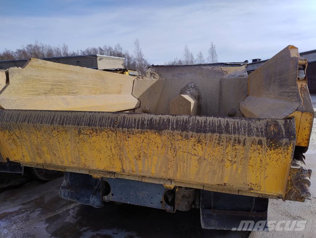 Scania P 250 Camiones bañeras basculantes o volquetes