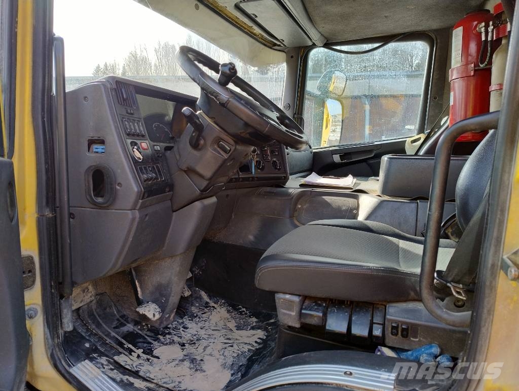 Scania P 250 Camiones bañeras basculantes o volquetes