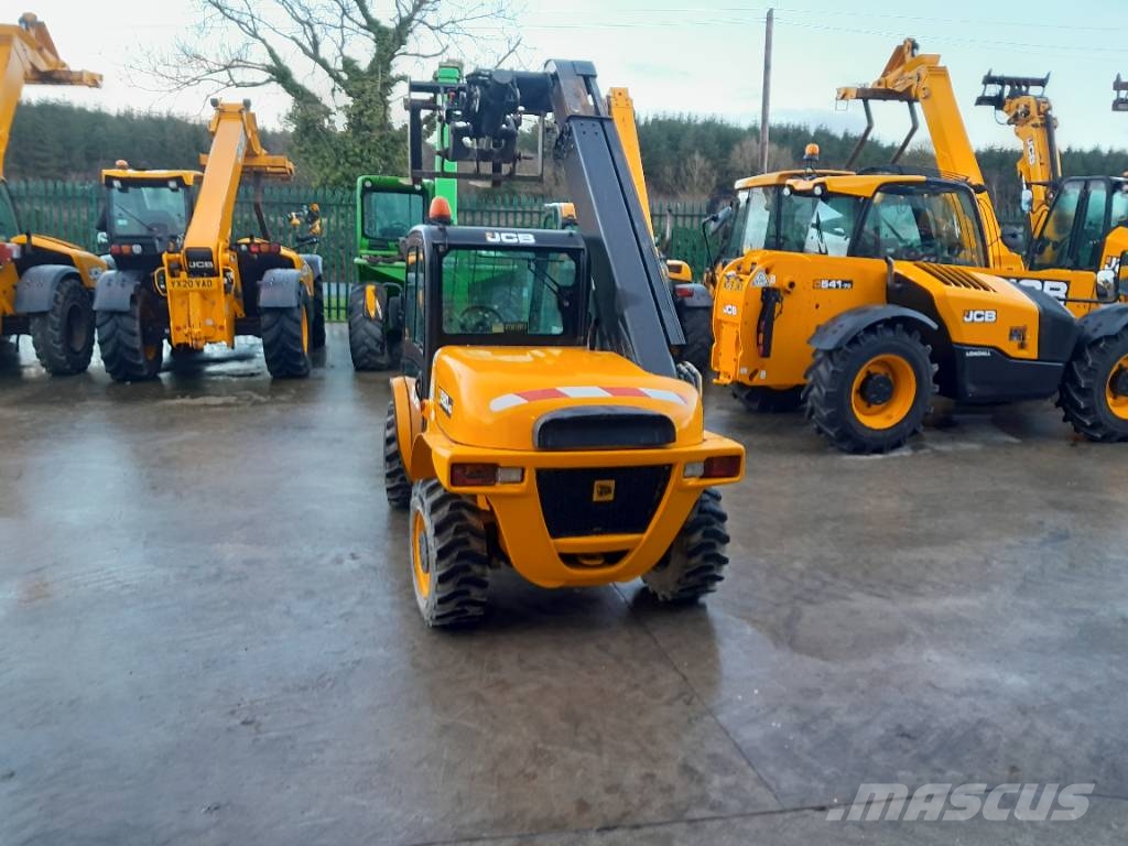 JCB 520-40 Teleskopiniai krautuvai žemės ūkiui