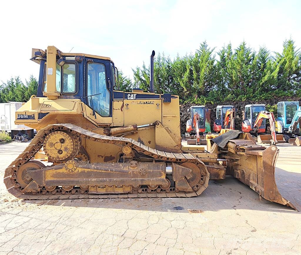 CAT D 6 M LGP Dozers - Tratores rastos
