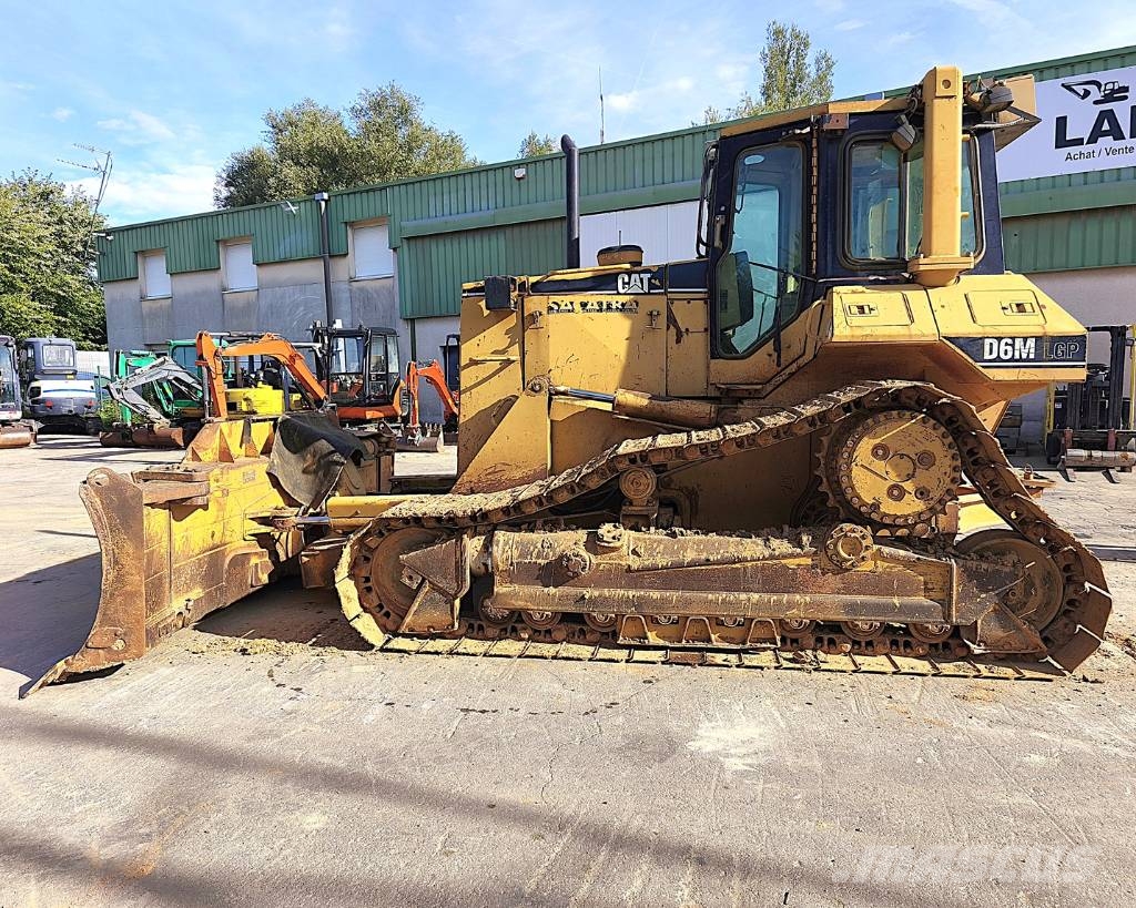 CAT D 6 M LGP Dozers - Tratores rastos
