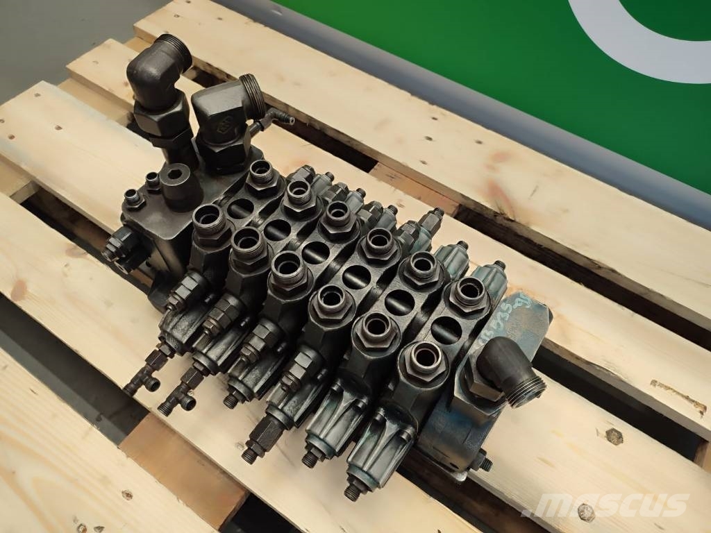 CAT 535-95 448 / 5 000 Hydraulic distributor 07260157 Гідравліка