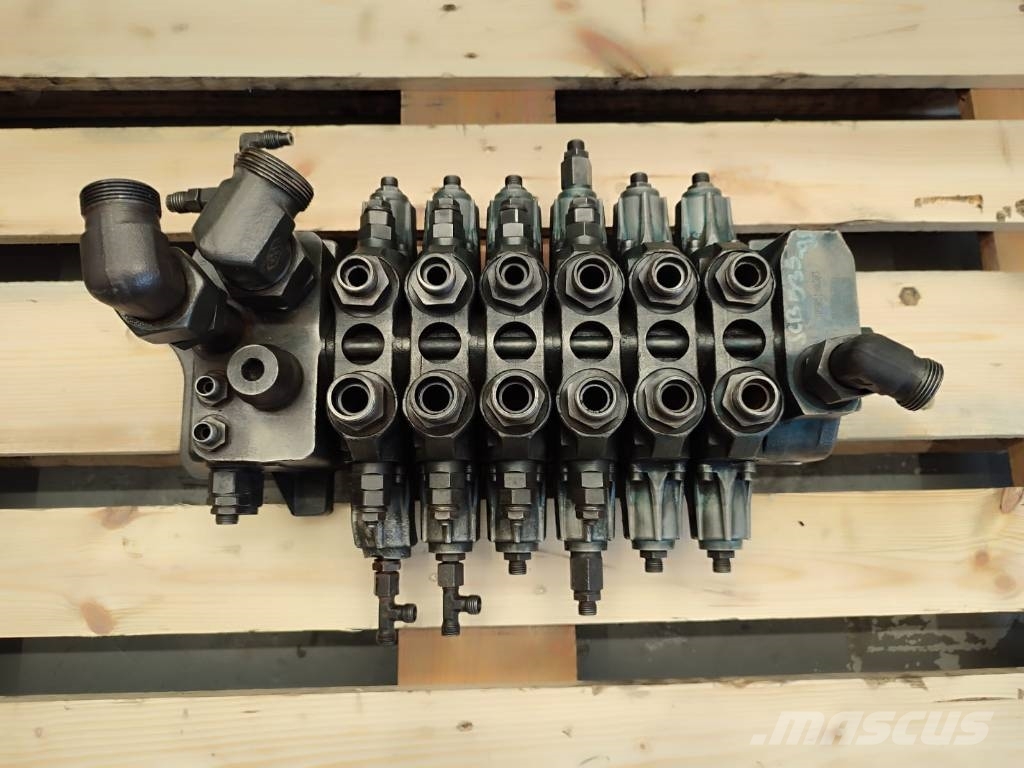 CAT 535-95 448 / 5 000 Hydraulic distributor 07260157 Гідравліка