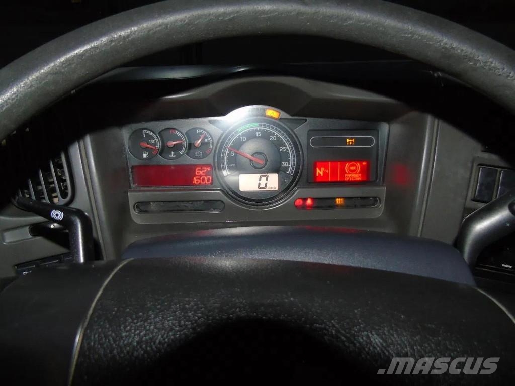 Renault Kerax 410DXI + 8X4 + MANUAL + SPRING شاحنات قلابة