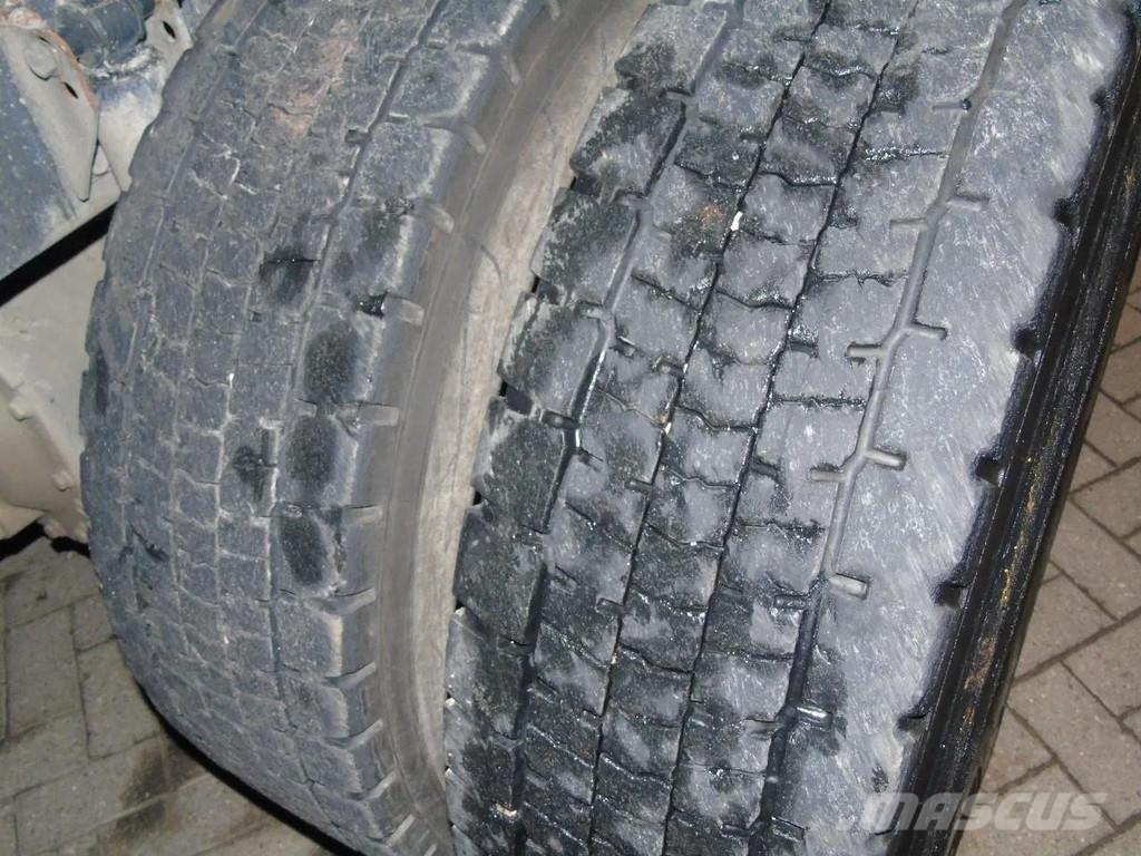 Renault Kerax 410DXI + 8X4 + MANUAL + SPRING شاحنات قلابة