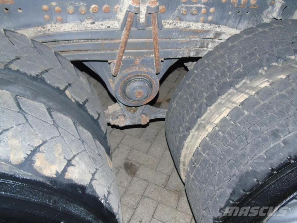 Renault Kerax 410DXI + 8X4 + MANUAL + SPRING شاحنات قلابة