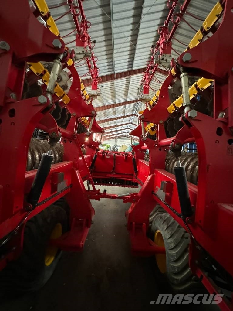 Väderstad Carrier 925 Disc harrows