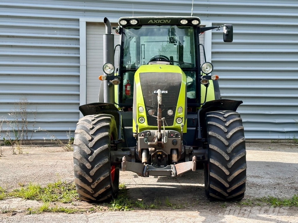 CLAAS Axion 840 Traktori