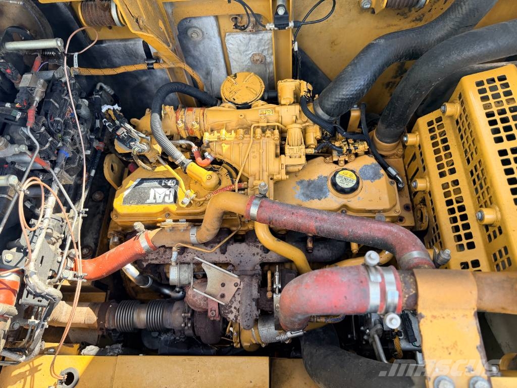 CAT 329E LN Paletli ekskavatörler