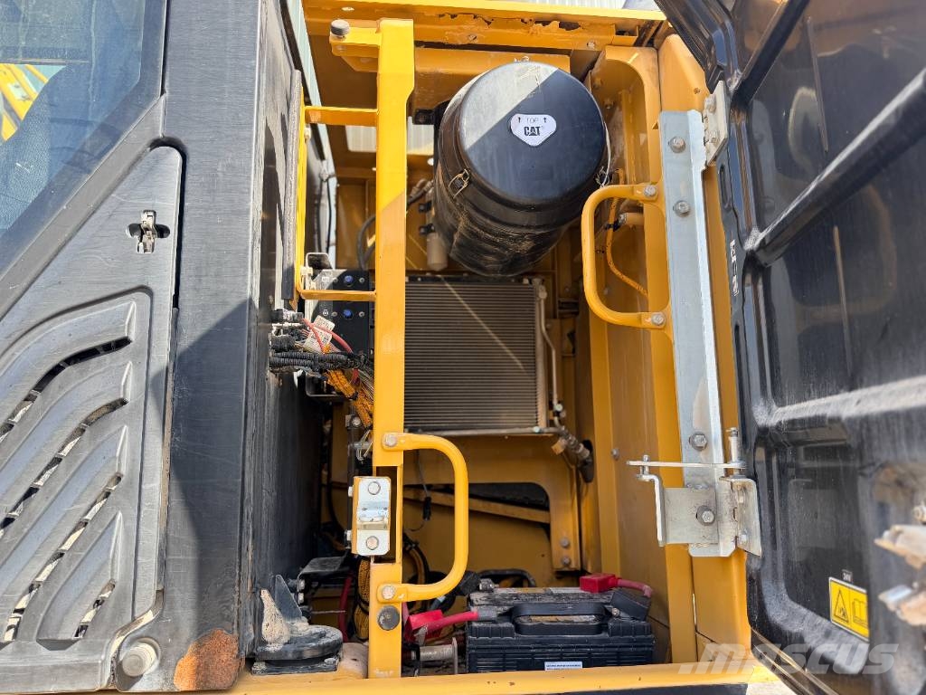 CAT 329E LN Paletli ekskavatörler