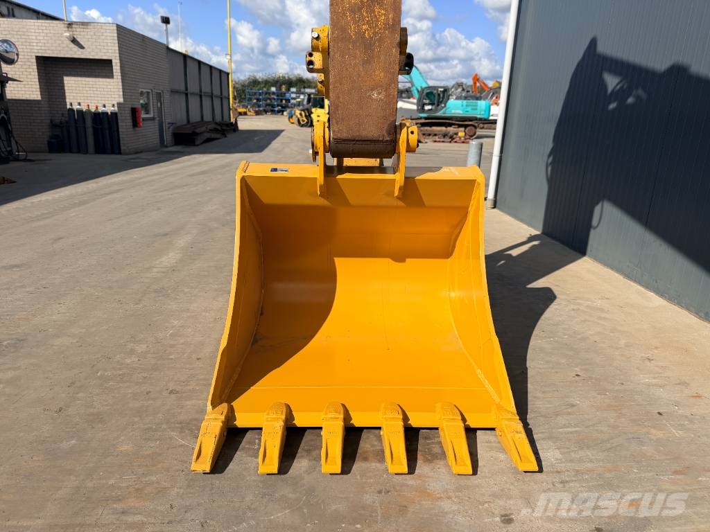 CAT 329E LN Paletli ekskavatörler