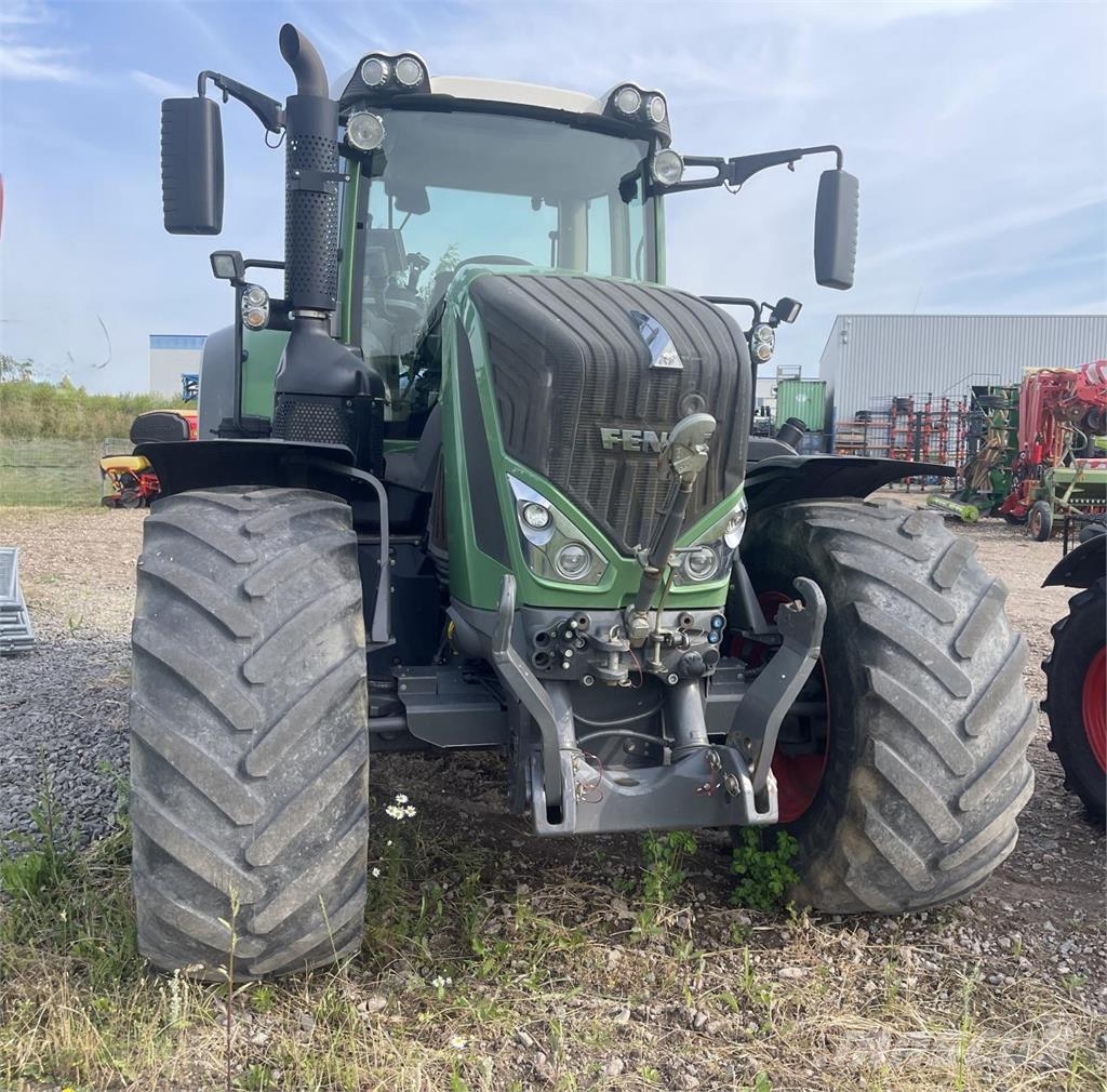 Fendt 828 Vario S4 الجرارات