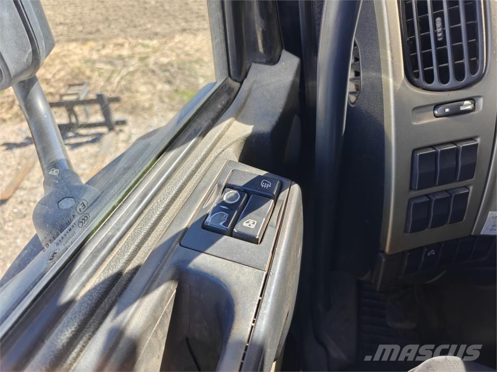 Sisu R500 E13M Bañeras basculantes usadas