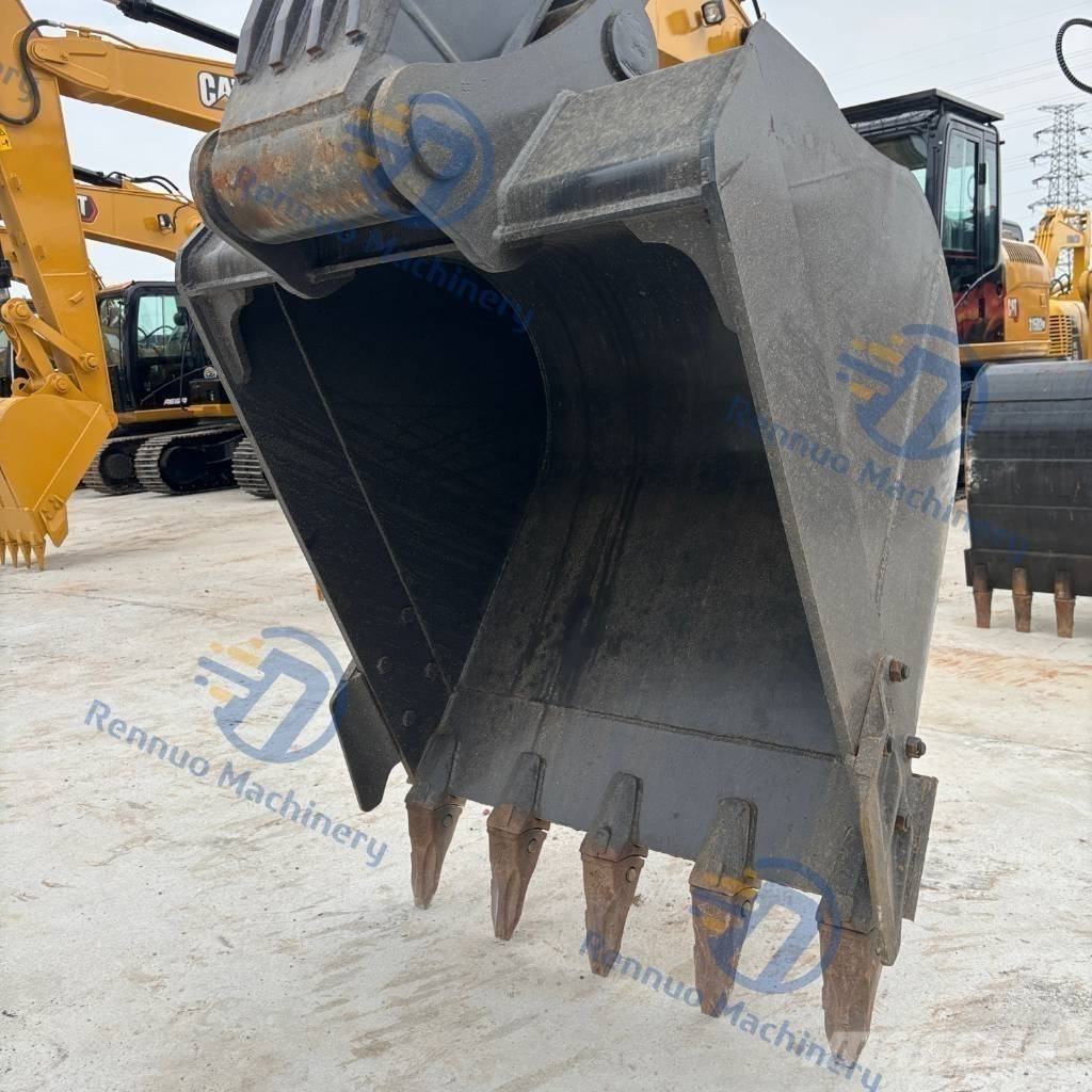 Volvo EC210 Roomikekskavaatorid