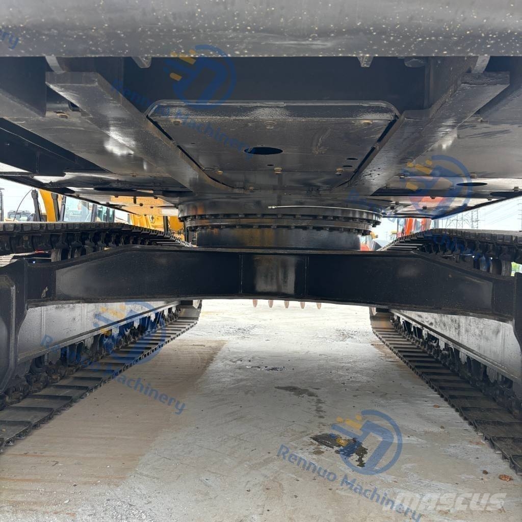 Volvo EC210 Roomikekskavaatorid