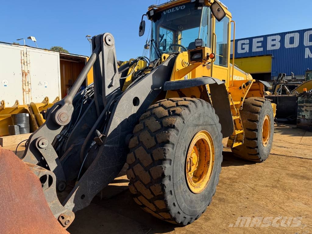 Volvo L 120 E Kolesni nakladalci