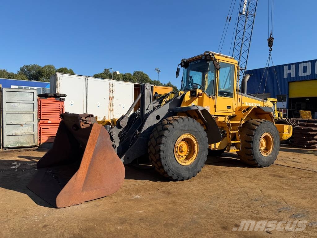 Volvo L 120 E Kolesni nakladalci