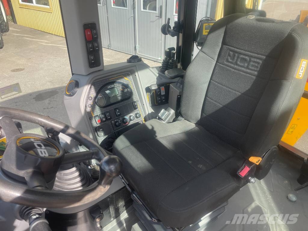 JCB 3CX Compact Tractopelle