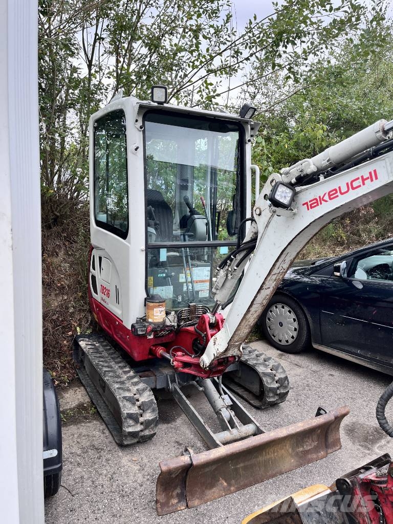 PÅ VEJ IND Takeuchi TB216 Minigravemaskiner
