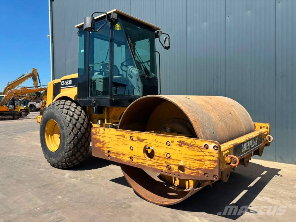 CAT CS563D Egydobos hengerek