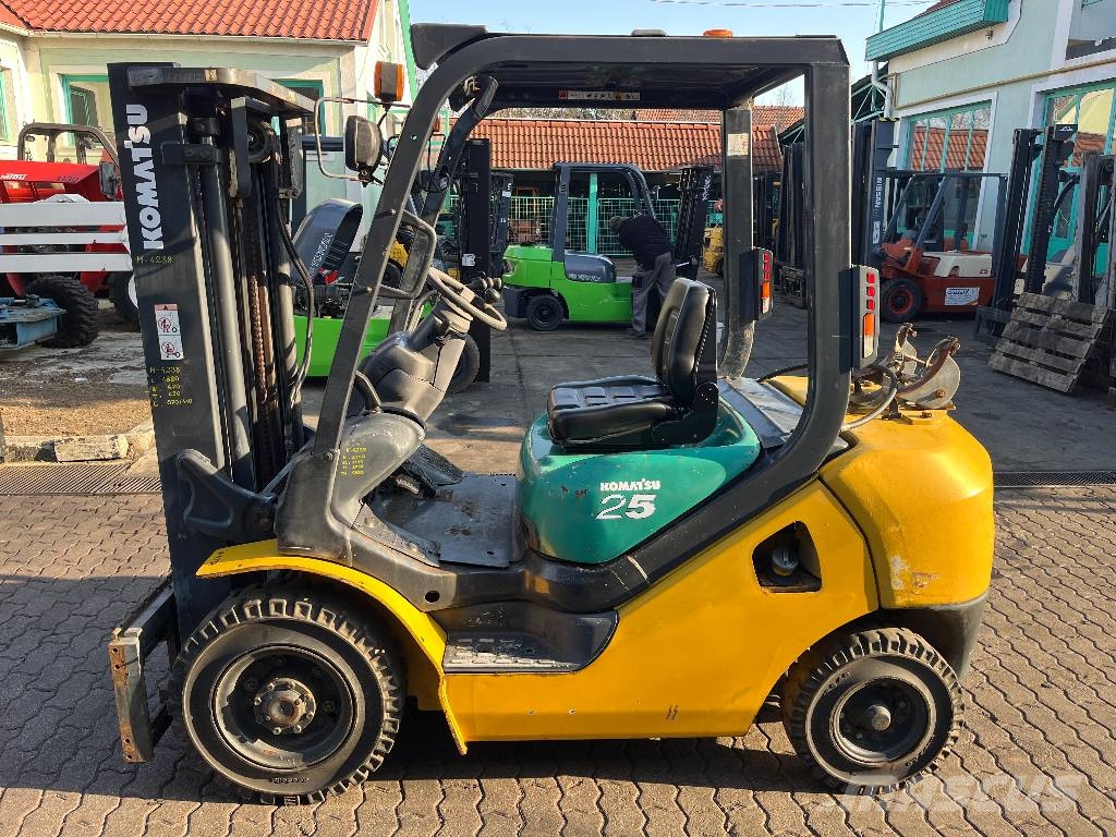 Komatsu FG25T-16 NXT V-4238 IO LPG'li forkliftler