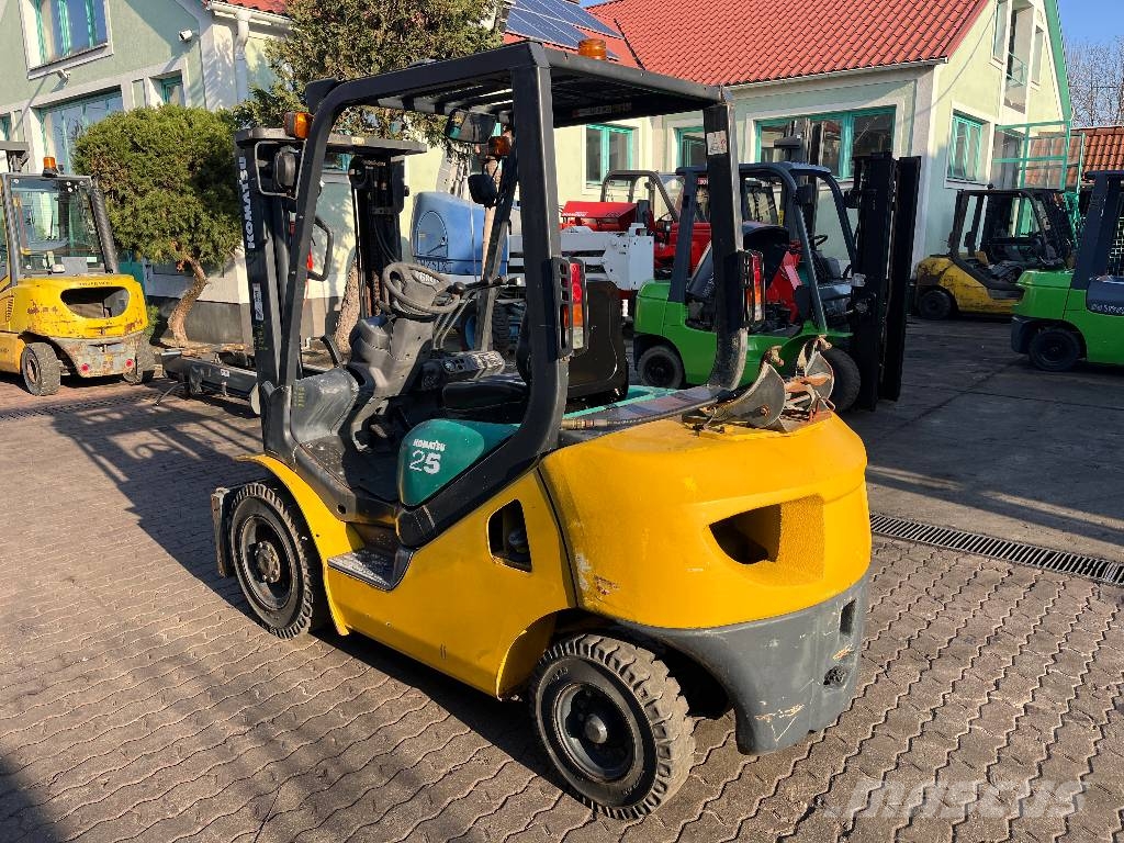 Komatsu FG25T-16 NXT V-4238 IO LPG'li forkliftler