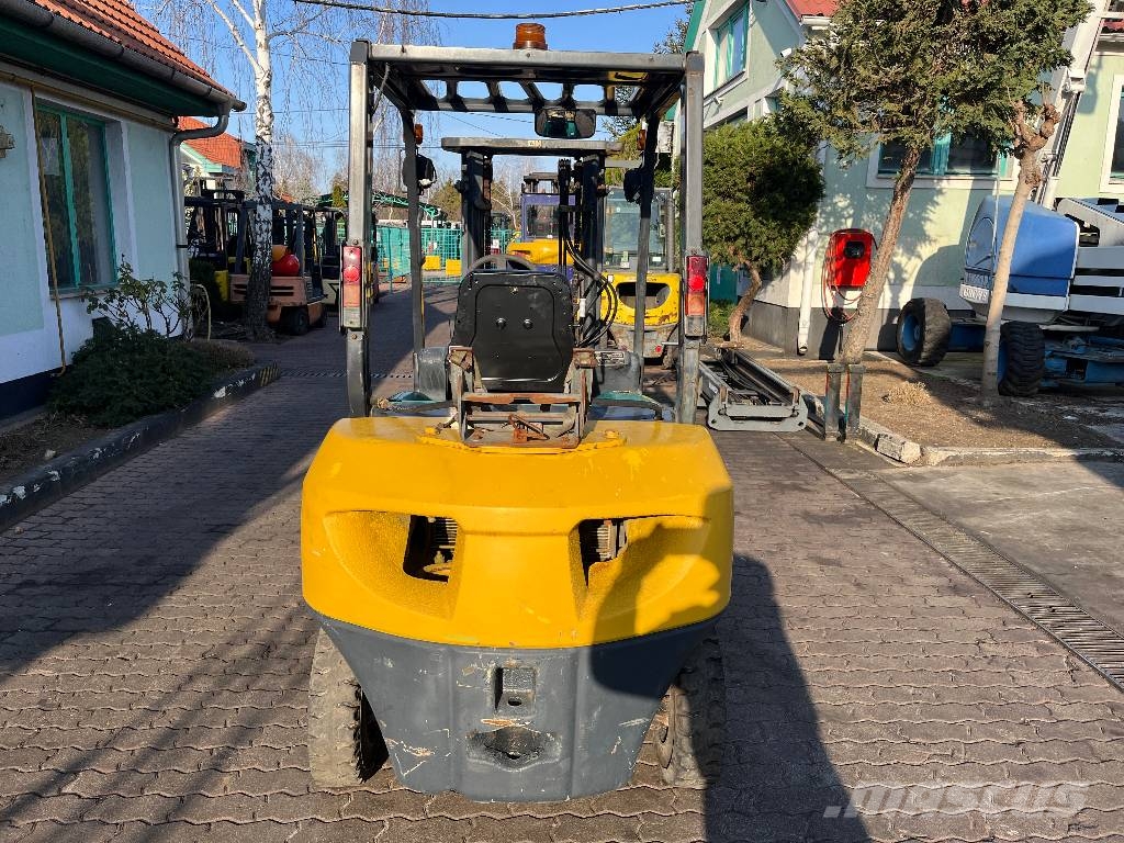 Komatsu FG25T-16 NXT V-4238 IO LPG'li forkliftler