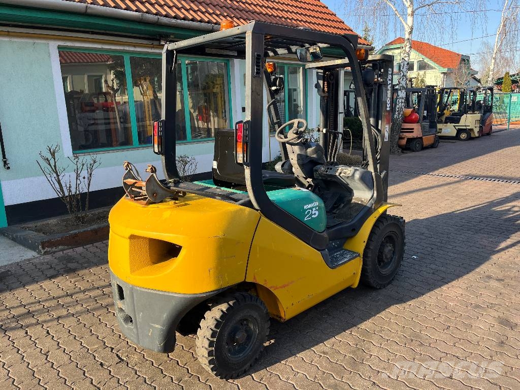 Komatsu FG25T-16 NXT V-4238 IO LPG'li forkliftler
