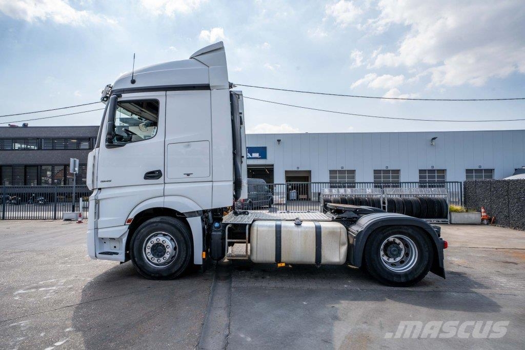 Mercedes-Benz ACTROS 1845 LS Sadulveokid