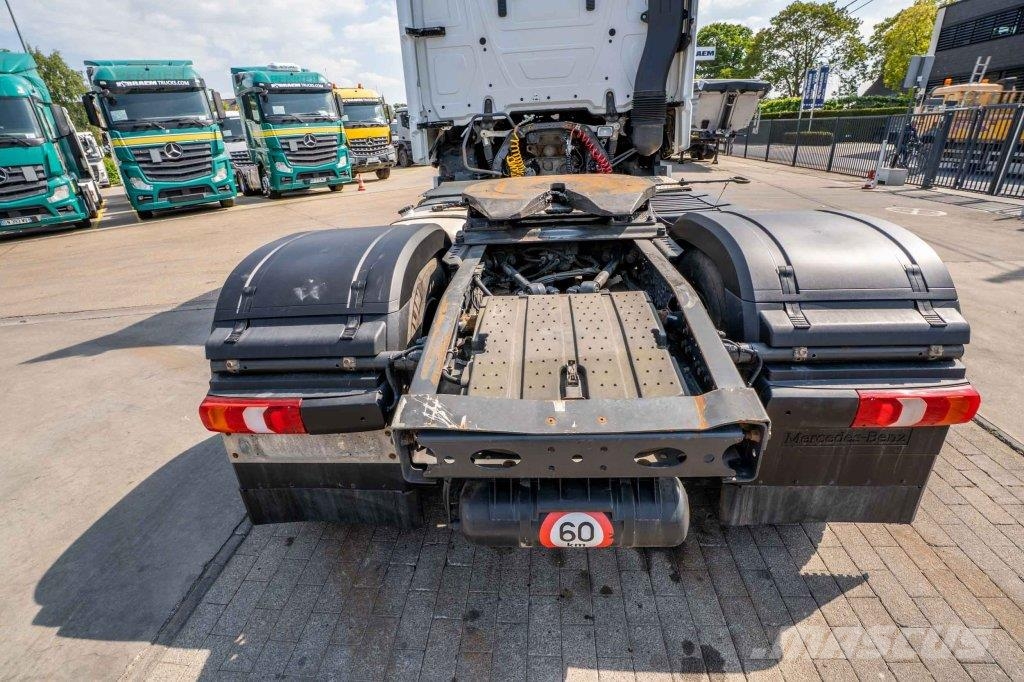 Mercedes-Benz ACTROS 1845 LS Sadulveokid