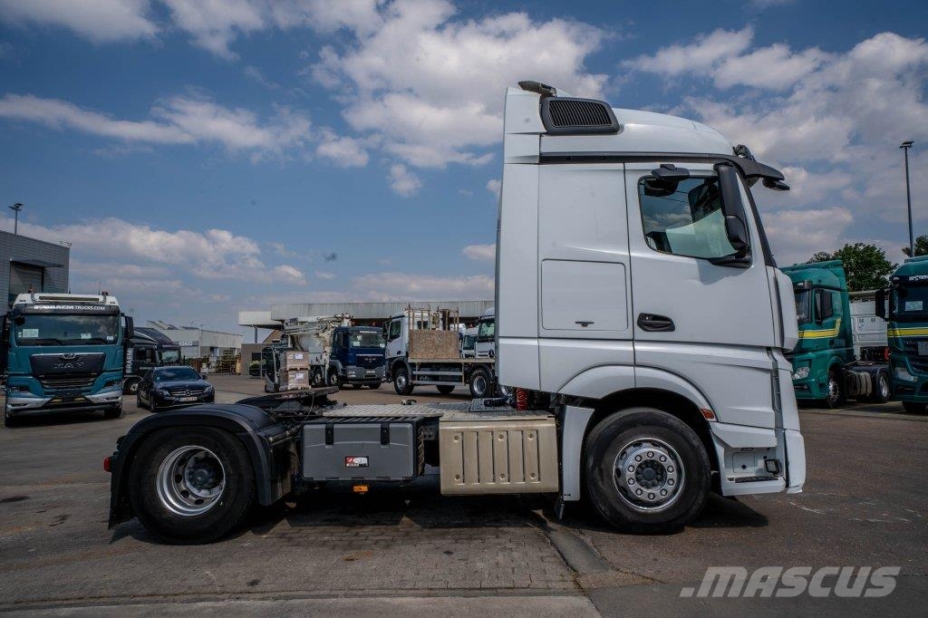 Mercedes-Benz ACTROS 1845 LS Sadulveokid