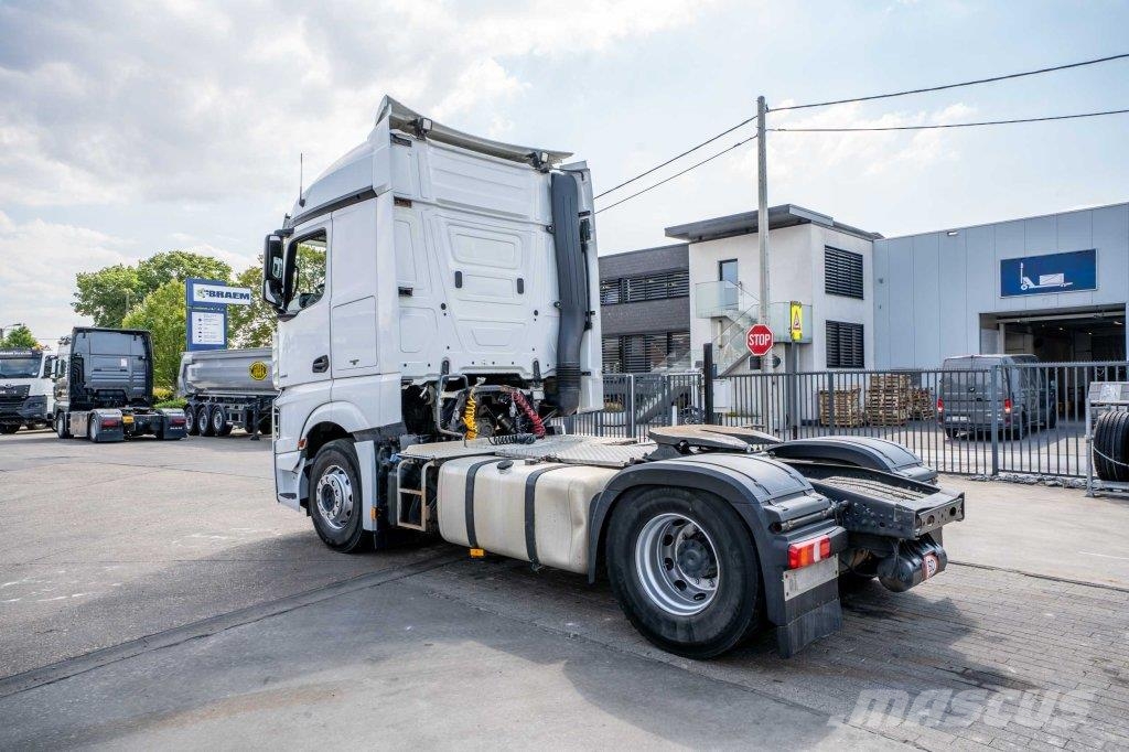 Mercedes-Benz ACTROS 1845 LS Sadulveokid