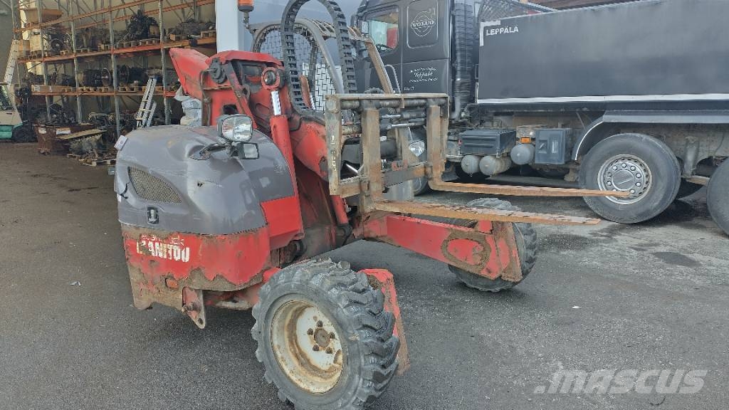 Manitou TMT S25, perärukki Teleskobik yükleyiciler